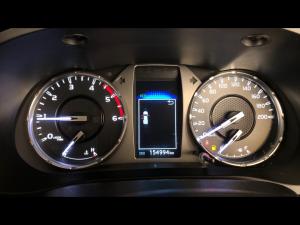 Toyota Hilux 2.4GD-6 double cab 4x4 Raider manual - Image 23