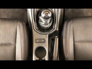 Toyota Hilux 2.4GD-6 double cab 4x4 Raider manual - Image 28
