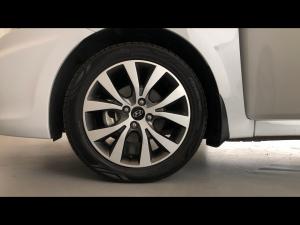 Hyundai Accent sedan 1.6 Fluid auto - Image 19