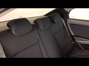 Hyundai Accent sedan 1.6 Fluid auto - Image 20