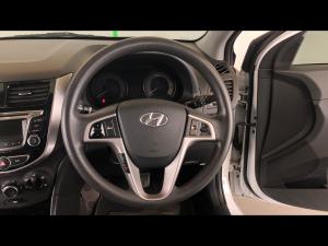 Hyundai Accent sedan 1.6 Fluid auto - Image 26