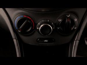 Hyundai Accent sedan 1.6 Fluid auto - Image 29