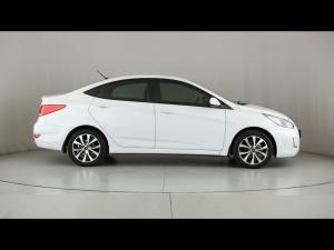 Hyundai Accent sedan 1.6 Fluid auto - Image 3