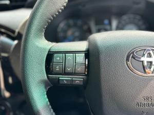 Toyota Hilux 2.8GD-6 Xtra cab Legend auto - Image 8