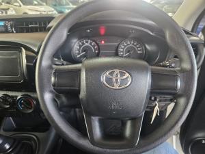 Toyota Hilux 2.0 single cab S (aircon) - Image 8