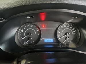 Toyota Hilux 2.0 single cab S (aircon) - Image 9