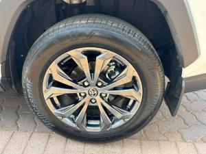Toyota RAV4 2.5 Hybrid VX E-Four - Image 13