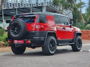 Toyota FJ Cruiser FJ Cruiser - Image 2