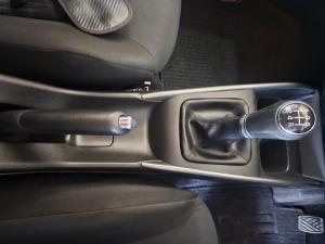 Toyota Starlet 1.5 XR manual - Image 12