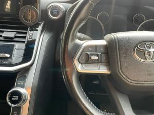 Toyota Land Cruiser 300 3.3D GX-R - Image 9