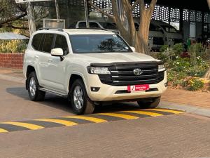 Toyota Land Cruiser 300 3.3D GX-R - Image 1