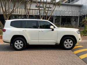 Toyota Land Cruiser 300 3.3D GX-R - Image 3