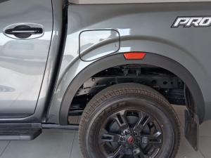 Nissan Navara 2.5DDTI PRO-2X automatic D/C - Image 10