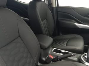 Nissan Navara 2.5DDTI Stealth 4X4 automatic - Image 8
