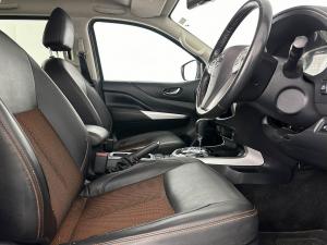 Nissan Navara 2.3D Stealth automatic D/C - Image 17