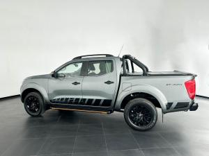Nissan Navara 2.3D Stealth automatic D/C - Image 3