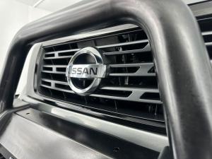 Nissan Navara 2.3D Stealth automatic D/C - Image 8