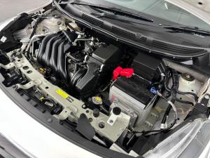 Nissan Almera 1.5 Acenta automatic - Image 3
