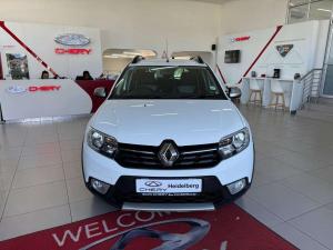 Renault Sandero 900T Stepway Expression - Image 2