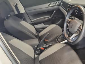 Volkswagen Polo hatch 1.0TSI Life auto - Image 10