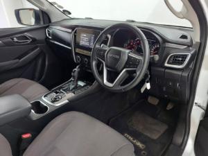 Isuzu mu-X 3.0TD LS 4x4 - Image 5
