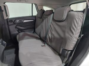 Isuzu mu-X 3.0TD LS 4x4 - Image 7
