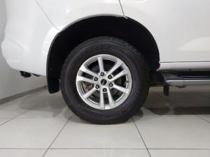 Isuzu mu-X 3.0TD LS 4x4 - Image 9