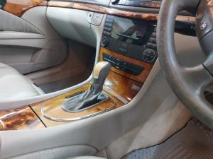 Mercedes-Benz E270 CDi Elegance - Image 12