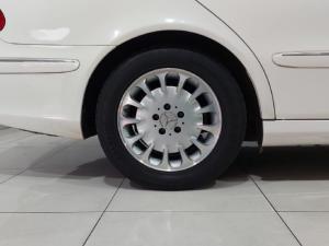 Mercedes-Benz E270 CDi Elegance - Image 9