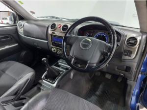 Isuzu KB 300D-Teq double cab LX - Image 5