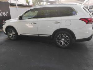 Mitsubishi Outlander 2.4 GLS Exceed - Image 5