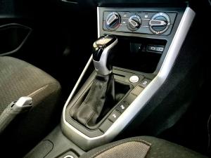 Volkswagen Polo hatch 1.0TSI Life auto - Image 15