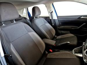 Volkswagen Polo hatch 1.0TSI Life auto - Image 17