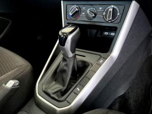 Volkswagen Polo hatch 1.0TSI Life auto - Image 15