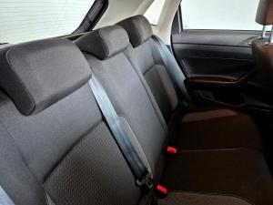 Volkswagen Polo hatch 1.0TSI Life auto - Image 17