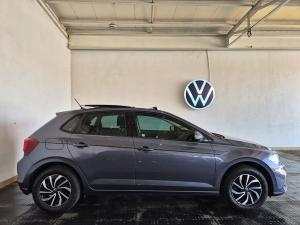 Volkswagen Polo hatch 1.0TSI Life auto - Image 7