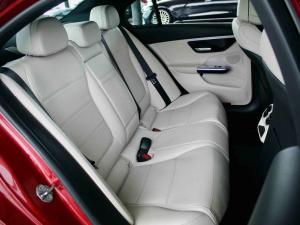 Mercedes-Benz C-Class C220d Avantgarde - Image 16