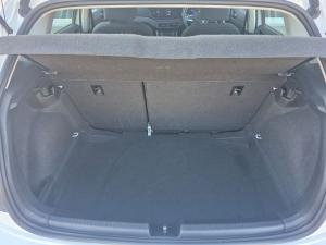 Volkswagen Polo hatch 1.0TSI Life manual - Image 12