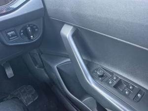Volkswagen Polo hatch 1.0TSI Life manual - Image 19