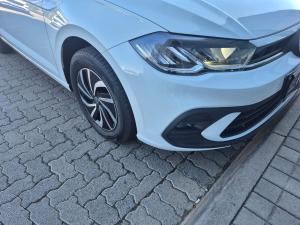 Volkswagen Polo hatch 1.0TSI Life manual - Image 7