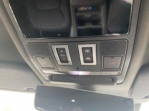 Land Rover Defender 110 D350 X-Dynamic HSE - Image 14