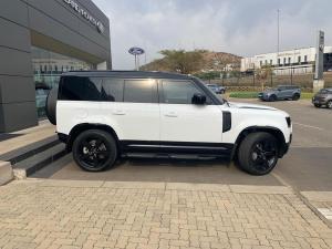 Land Rover Defender 110 D350 X-Dynamic HSE - Image 3