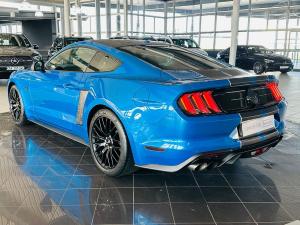 Ford Mustang 5.0 GT fastback - Image 12