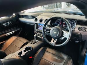 Ford Mustang 5.0 GT fastback - Image 3