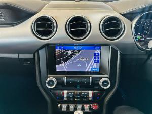 Ford Mustang 5.0 GT fastback - Image 8