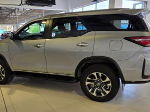 Toyota Fortuner 2.4GD-6 4x4 - Image 5