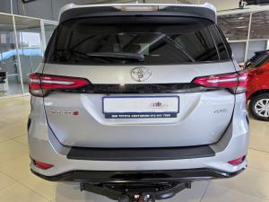Toyota Fortuner 2.4GD-6 4x4 - Image 6