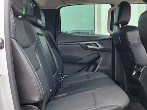 Isuzu D-Max 1.9TD double cab LS auto - Image 6