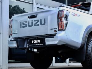 Isuzu D-Max 3.0TD double cab V-Cross 4x4 - Image 12