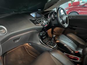 Ford Fiesta 5-door 1.0T Titanium - Image 13
